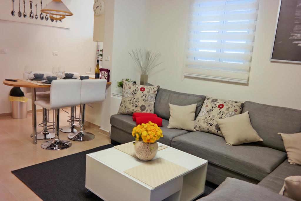 Miraks Harav Kuk Apartman Tel-Aviv Kültér fotó