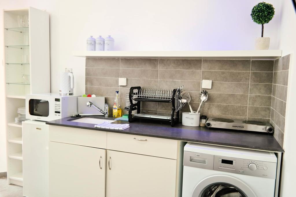 Miraks Harav Kuk Apartman Tel-Aviv Kültér fotó